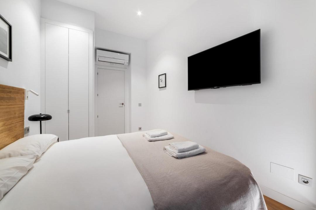 2 Bedrooms 1 Bathroom Furnished - Centro - Equipped & Stylish - Minty Stay Madrid Exterior foto