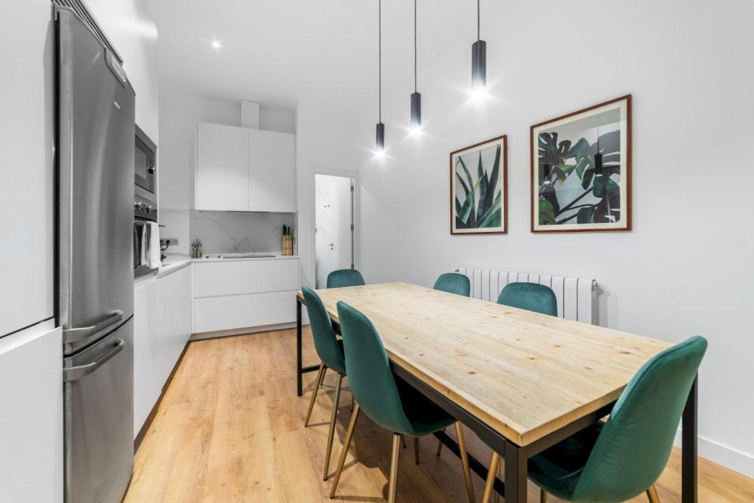 2 Bedrooms 1 Bathroom Furnished - Centro - Equipped & Stylish - Minty Stay Madrid Exterior foto