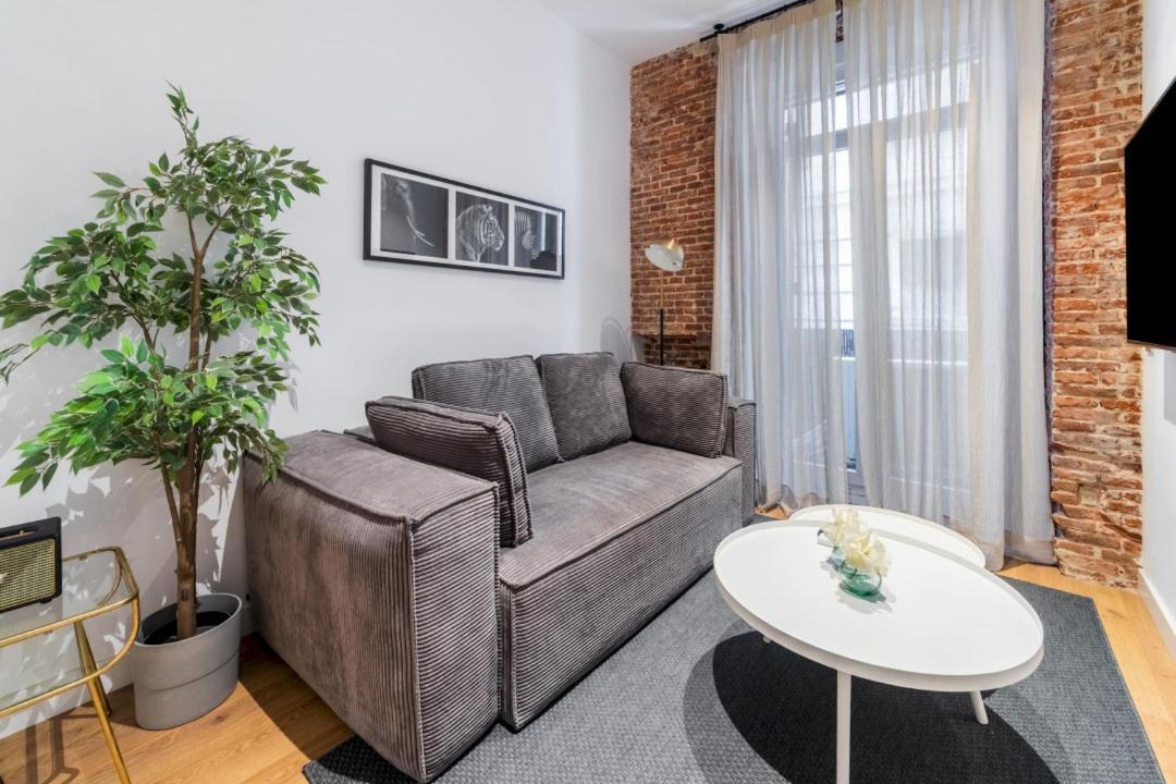 2 Bedrooms 1 Bathroom Furnished - Centro - Equipped & Stylish - Minty Stay Madrid Exterior foto